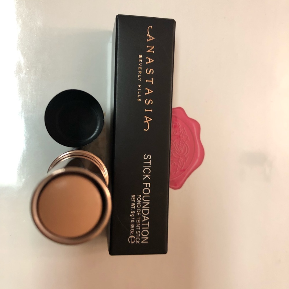 Stick foundation